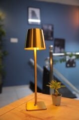 CT-8437 İSTANBUL SARJLI MASA LAMBASI