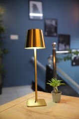 CT8437 İSTANBUL SARJLI MASA LAMBASI